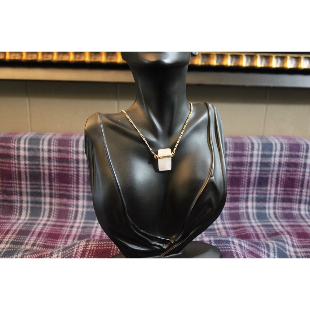 Rectangular Rose Quartz Stone Pendant Necklace - image 8